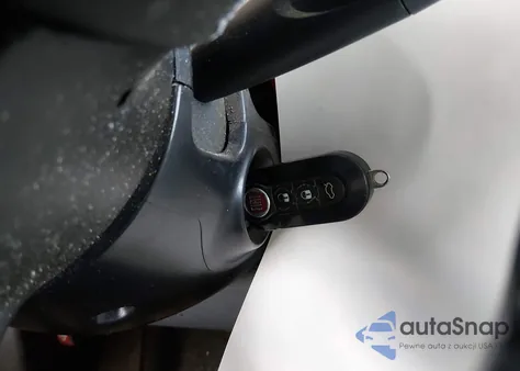 2015 Fiat 500 Pop z USA, uszkodzony, nr VIN 3C3CFFAR6FT609833